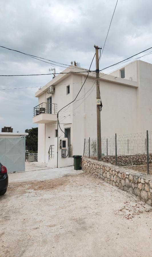 Petros Rooms Χειμάρρα Εξωτερικό φωτογραφία